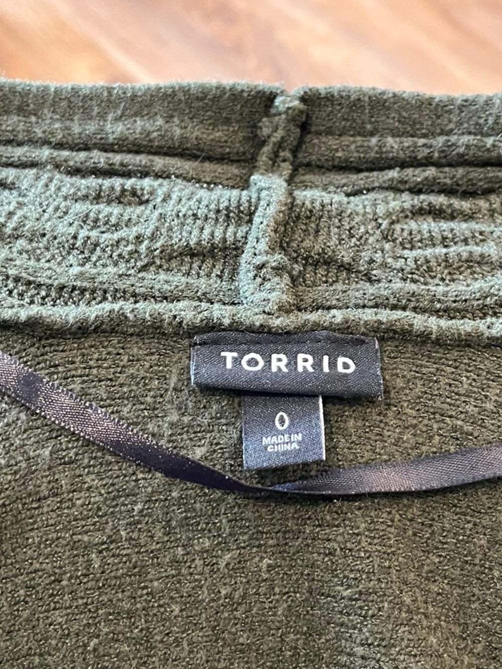 torrid Dark Green Textured Knit Open Front Dolman Sleeve Cardigan - Size 0X - Picture 9 of 12